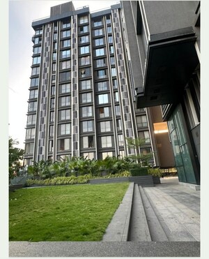 3 BHK Apartment – Exterior View View at S Raheja New Light, Khar West - for Rent