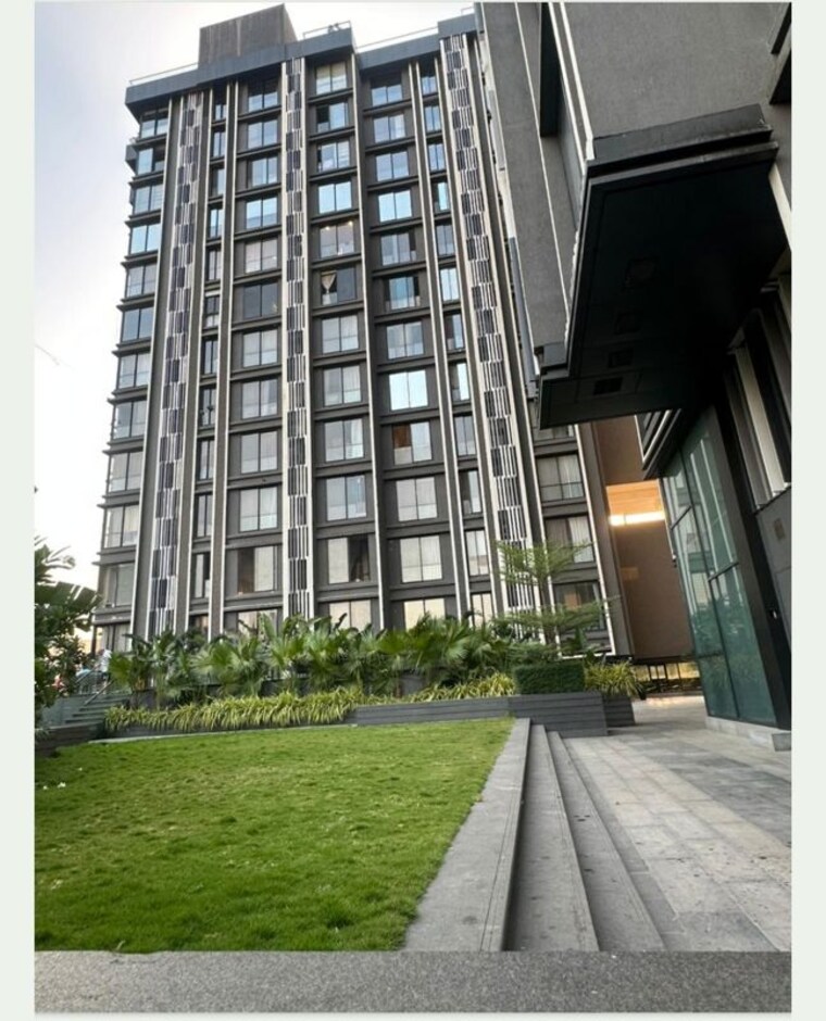 Exterior View, s-raheja-new-light 3 Bedroom 1286 Sq.Ft. Apartment In Khar West Mumbai 10350964