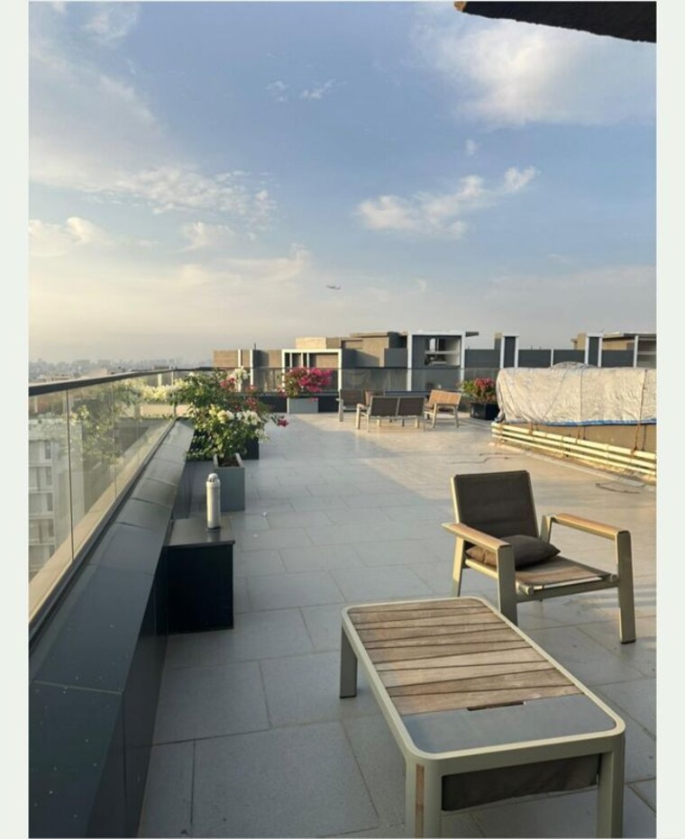 Terrace, s-raheja-new-light 3 Bedroom 1286 Sq.Ft. Apartment In Khar West Mumbai 10350964