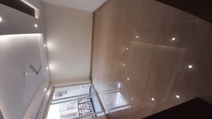 Furnished Amenities in 4 BHK Builder Floor at Panchsheel Park – for Sale