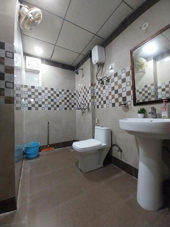 2 BHK + Pooja Room Apartment For Rent in Saya Gold Avenue in Vaibhav Khand, Ghaziabad