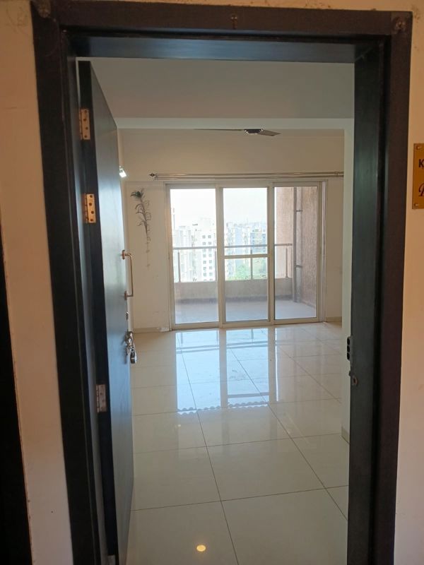 2 BHK + Basement 780 Sq.Ft. Apartment in Kolte Patil Western Avenue