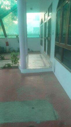 3 BHK + Servant Room Independent House For Rent in Gomti Nagar