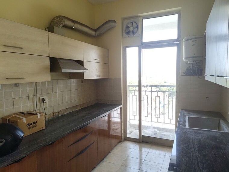 Kitchen, amrit-avenue 3.5 Bedroom 1252 Sq.Yd. Apartment In Sushant Golf City Lucknow 10351090