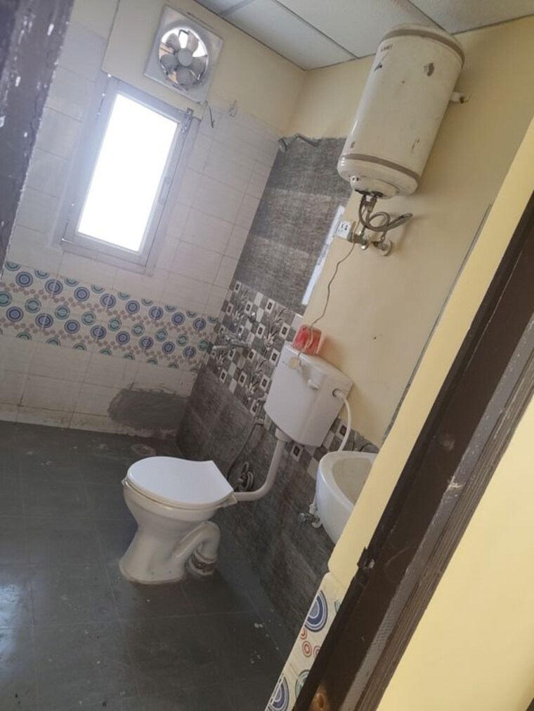 Bathroom, amrit-avenue 3.5 Bedroom 1252 Sq.Yd. Apartment In Sushant Golf City Lucknow 10351090