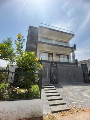 6 BHK Independent House – Exterior View View at Sector 76 - for Sale