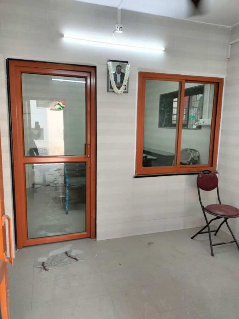 Room, ahilya-chs-panch-pakhdi Commercial Office Space 175 Sq.Ft. In Panch Pakhadi Thane 10351154