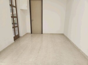 Room in 3 BHK Apartment at Adani Ten BKC, Bandra East – for Rent