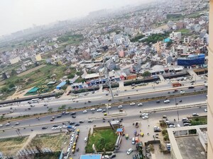 2 BHK Apartment – Exterior View View at Gaur 14th Avenue High Street, Sector 16c Greater Noida - for Rent