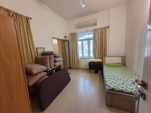 Room in 4 BHK Villa at Ashok Nagar – for Rent