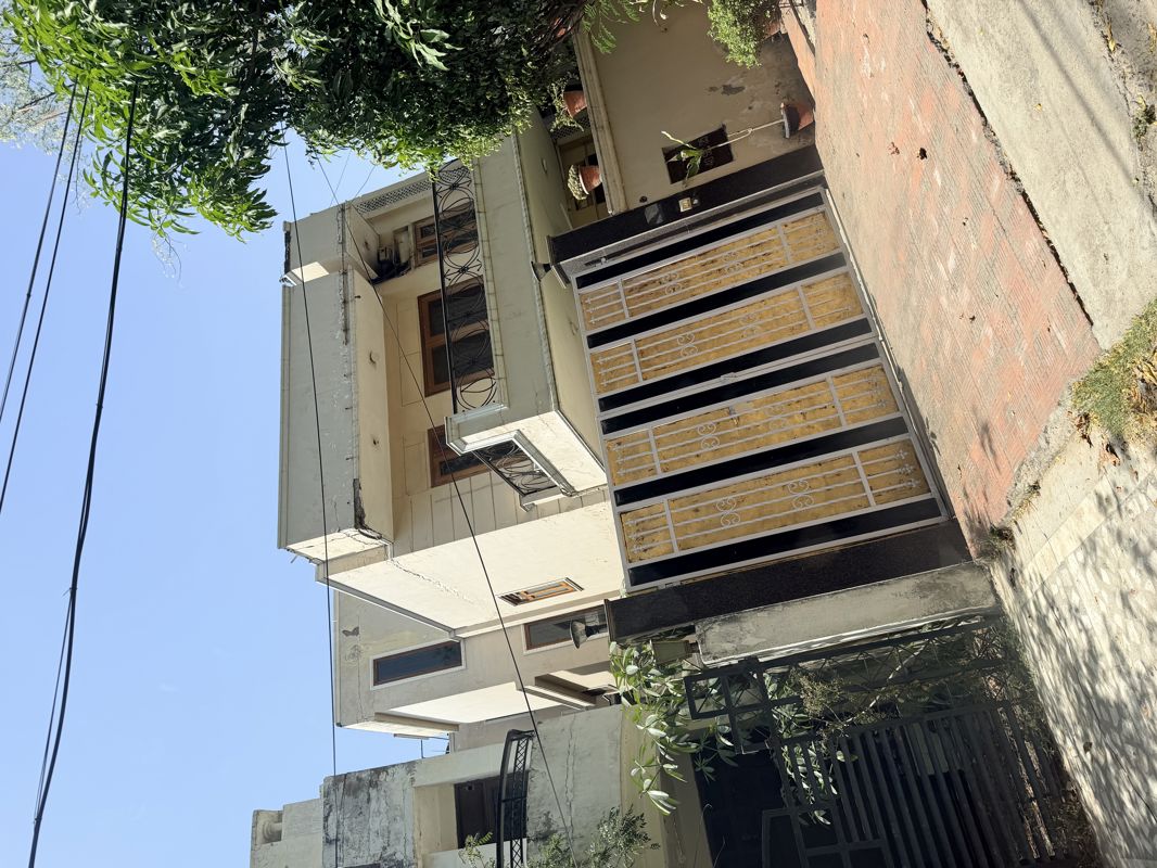 Plot For Sale in Sector 56