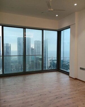 Room in 4 BHK Apartment at Rustomjee Crown, Prabhadevi – for Sale