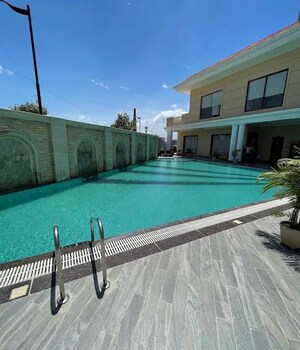 Swimming Pool in 2 BHK Apartment at Ajit Oro Atlantis, Jankipuram – for Rent