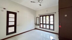 2 BHK + Pooja Room Builder Floor For Rent in Agara