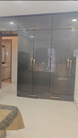 Bathroom in 4 BHK Apartment at K Raheja Raheja Classique, Andheri West – for Rent
