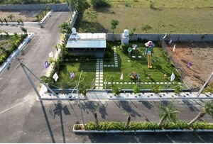  Plot For Sale in Yadagirigutta