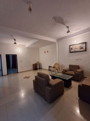 Living Room in 2 BHK Builder Floor at Rho 2 Greater Noida – for Rent