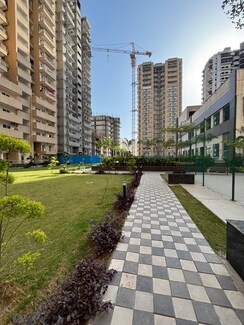 2.5 BHK + Study Room Apartment For Sale in Elegant Splendour