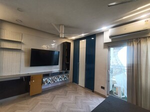 Bedroom in 3.5 BHK Apartment at Mahagun Moderne, Sector 78 – for Rent