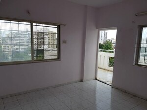 Master Bedroom in 2 BHK Apartment at Bhusari Colony – for Rent