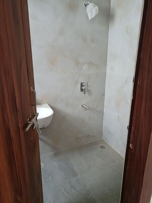 Bathroom in 3 BHK Apartment at Grah Enclave, Arjunganj – for Rent
