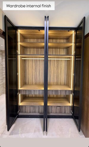 Furnished Amenities in 4 BHK Builder Floor at Sector 57 – for Sale