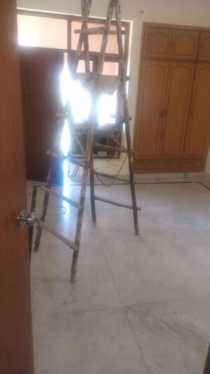 Bathroom in 3 BHK Apartment at Sector 47 – for Rent