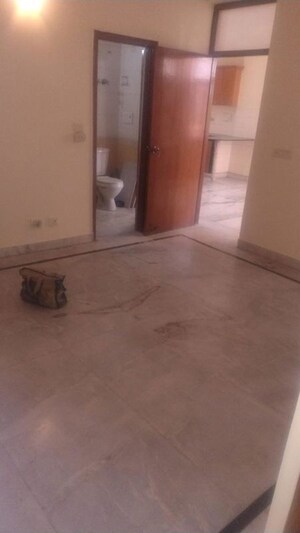 Room in 3 BHK Apartment at Sector 47 – for Rent