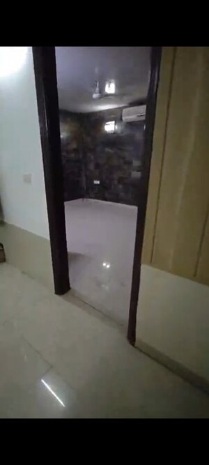 Room in 3 BHK Builder Floor at Greater Kailash ii – for Sale
