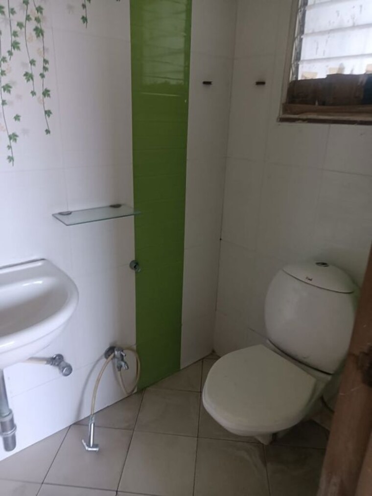 Bathroom, kamgar putala vasahat 3 Bedroom 1450 Sq.Ft. Apartment In Kamgar Putala Vasahat Pune 10351542