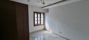 Room in 3 BHK Apartment at Lakdi Ka Pul – for Sale