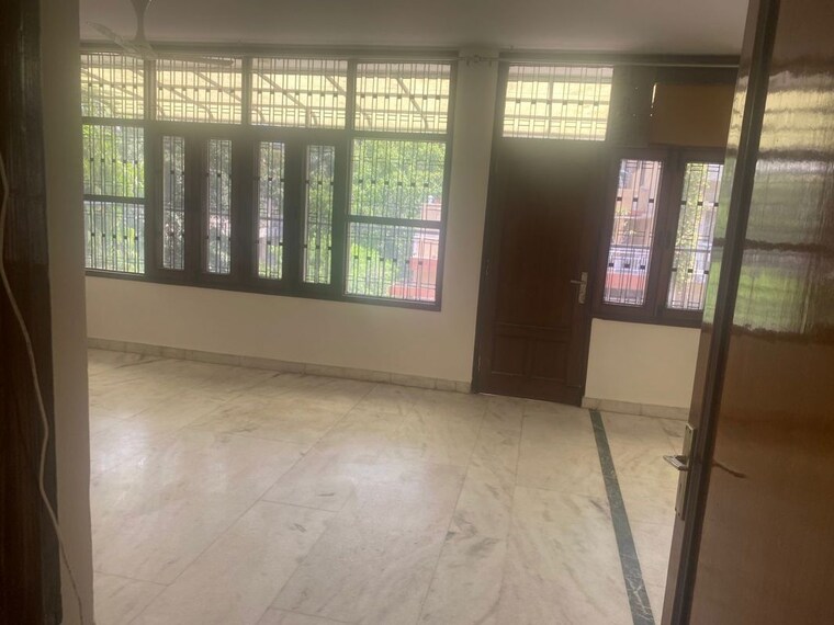 Room, kailash colony 3 Bedroom 2799 Sq.Ft. Builder Floor In Kailash Colony Delhi 10351547