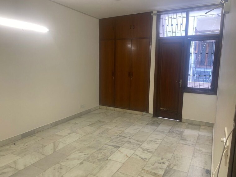 Room, kailash colony 3 Bedroom 2799 Sq.Ft. Builder Floor In Kailash Colony Delhi 10351547