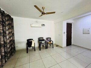 Team Area in 2 BHK Apartment at Lohgarh – for Rent
