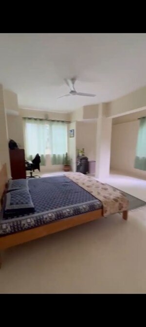 Bedroom in 2 BHK Apartment at Accolade Apartments, Benson Town – for Rent