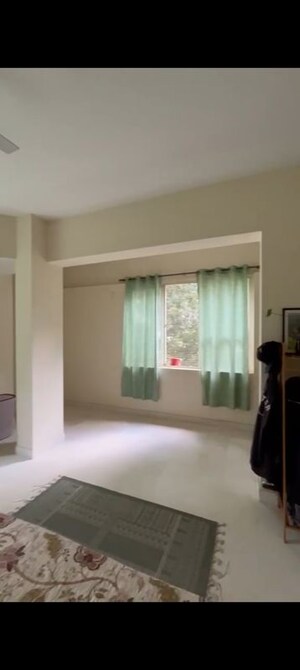 Room in 2 BHK Apartment at Accolade Apartments, Benson Town – for Rent