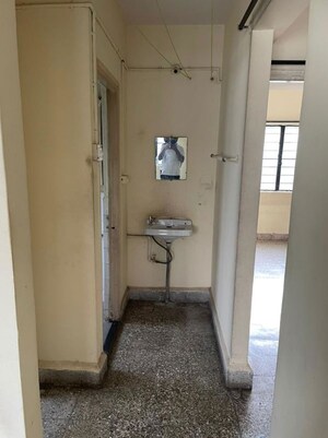 Bathroom in 1 BHK Apartment at Rambaug Colony – for Rent