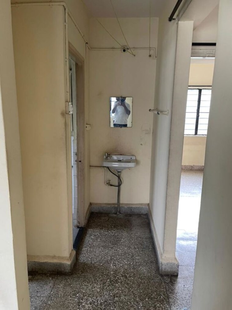Bathroom, rambaug colony 1 Bedroom 541 Sq.Ft. Apartment In Rambaug Colony Pune 10351574