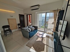 2 BHK Apartment For Sale in Benaka Towers