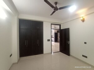Room in 2 BHK Builder Floor at Vasant Kunj – for Rent