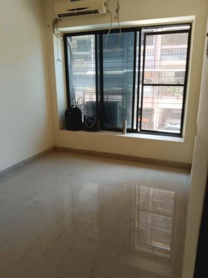 Room in 1 BHK Apartment at Niraj City Apartment, Kalyan West – for Rent