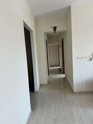 Room in 3 BHK Apartment at Sheth Auris Serenity Tower 1, Malad West – for Sale