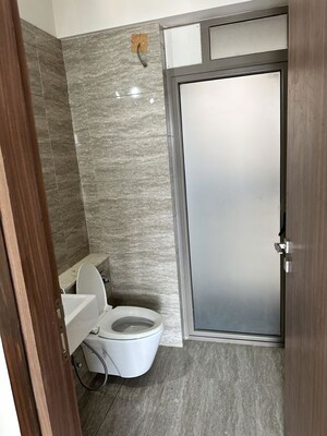 Bathroom in 3 BHK Apartment at Sheth Auris Serenity Tower 1, Malad West – for Sale