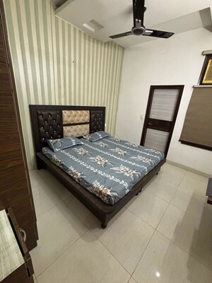 Bedroom in 3 BHK Apartment at Kishanpura – for Rent