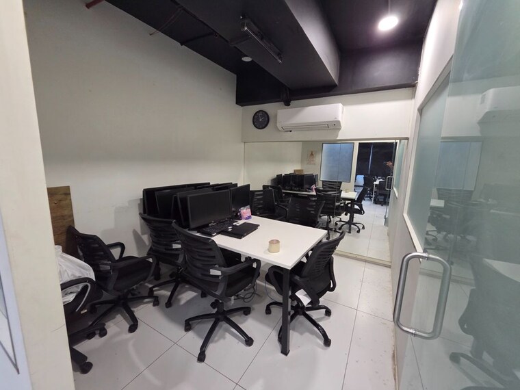 Team Area, true-westgate Commercial Office Space 1890 Sq.Ft. In Makarba Ahmedabad 10347951