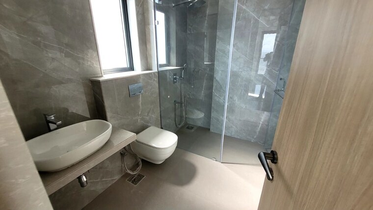 Bathroom, rustomjee-summit 3 Bedroom 1138 Sq.Ft. Apartment In Borivali East Mumbai 10351709