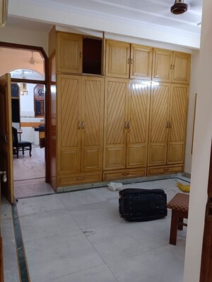 Bathroom in 1 BHK Builder Floor at Lajpat Nagar 4 – for Rent
