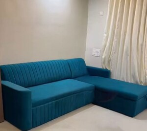 Bedroom in 3 BHK Apartment at Mahim West – for Rent