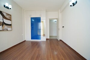 Room in 2 BHK Apartment at M3M Sierra, Sector 68 – for Sale