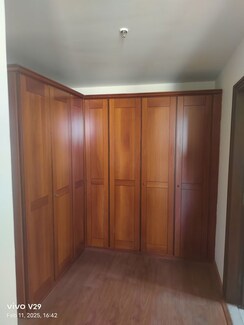 4 BHK + Servant Room Apartment For Rent in DLF Westend Heights